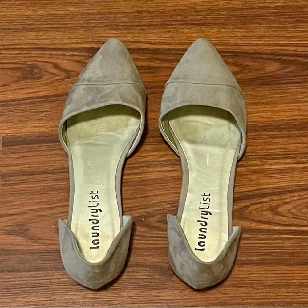 Laundry List Taupe Flats Faux Suede Size 7.5